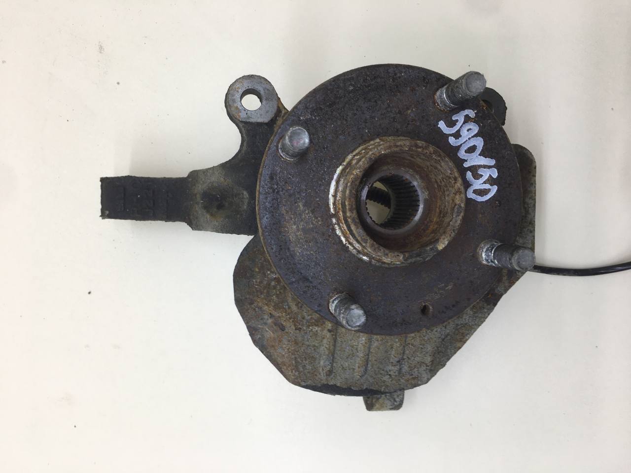 Кулак поворотный передний правый Chevrolet Lacetti (J200) 2003-2013