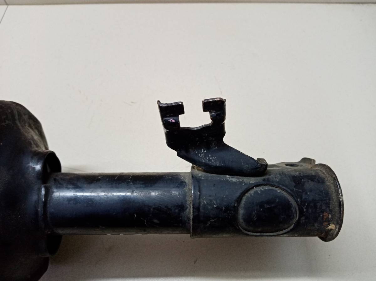 Амортизатор передний левый Nissan Pulsar (N15) 1995-2000