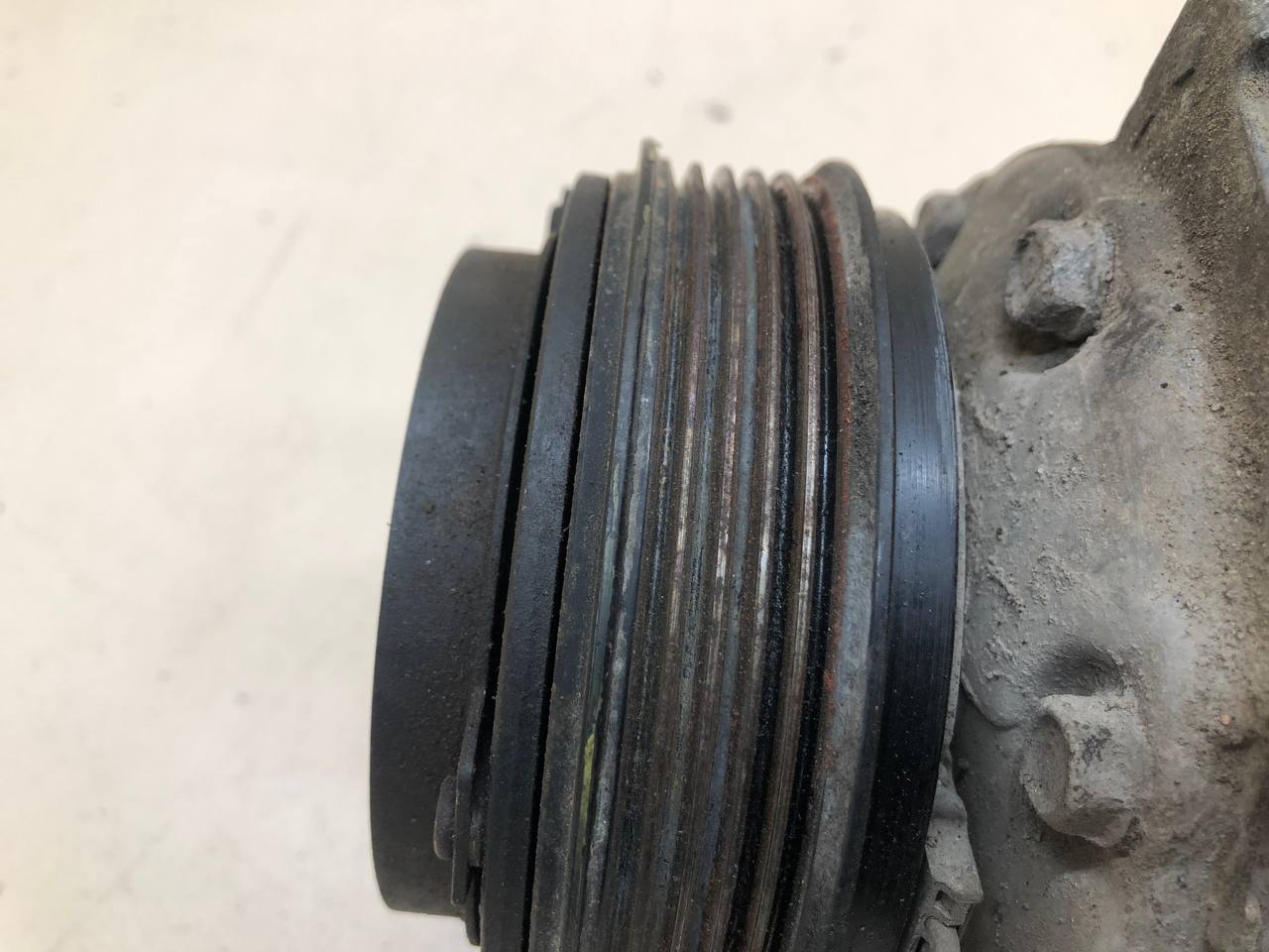 Компрессор системы кондиционирования Opel Vectra (C) 2002-2008