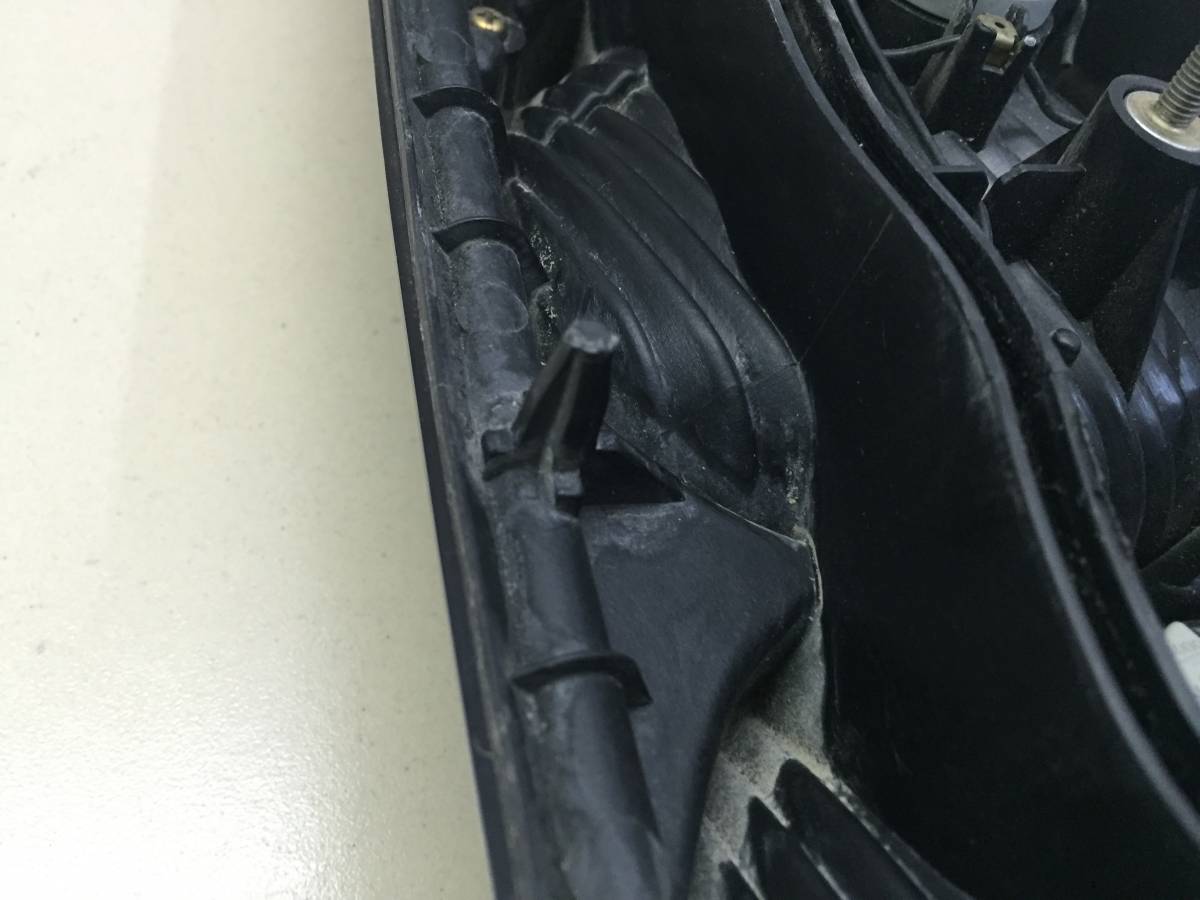 Фонарь задний правый Toyota Raum (Z10) 1997-2003