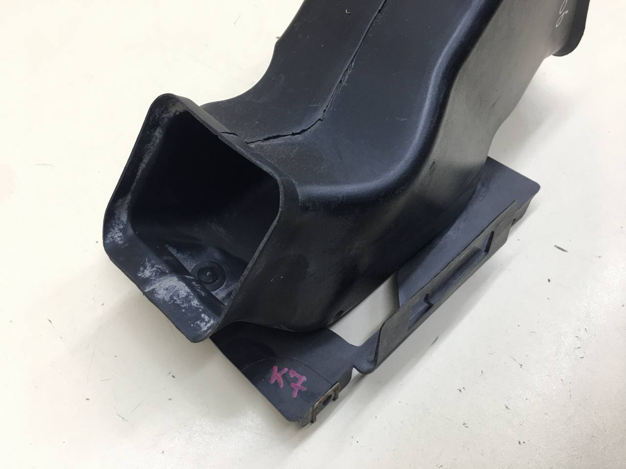 Воздуховод BMW 3-series E46 1998-2005