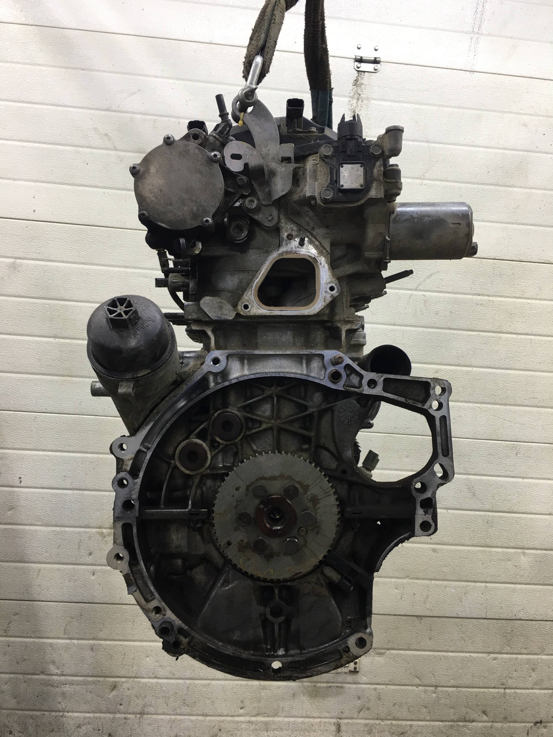 Двигатель Peugeot 208 2012>