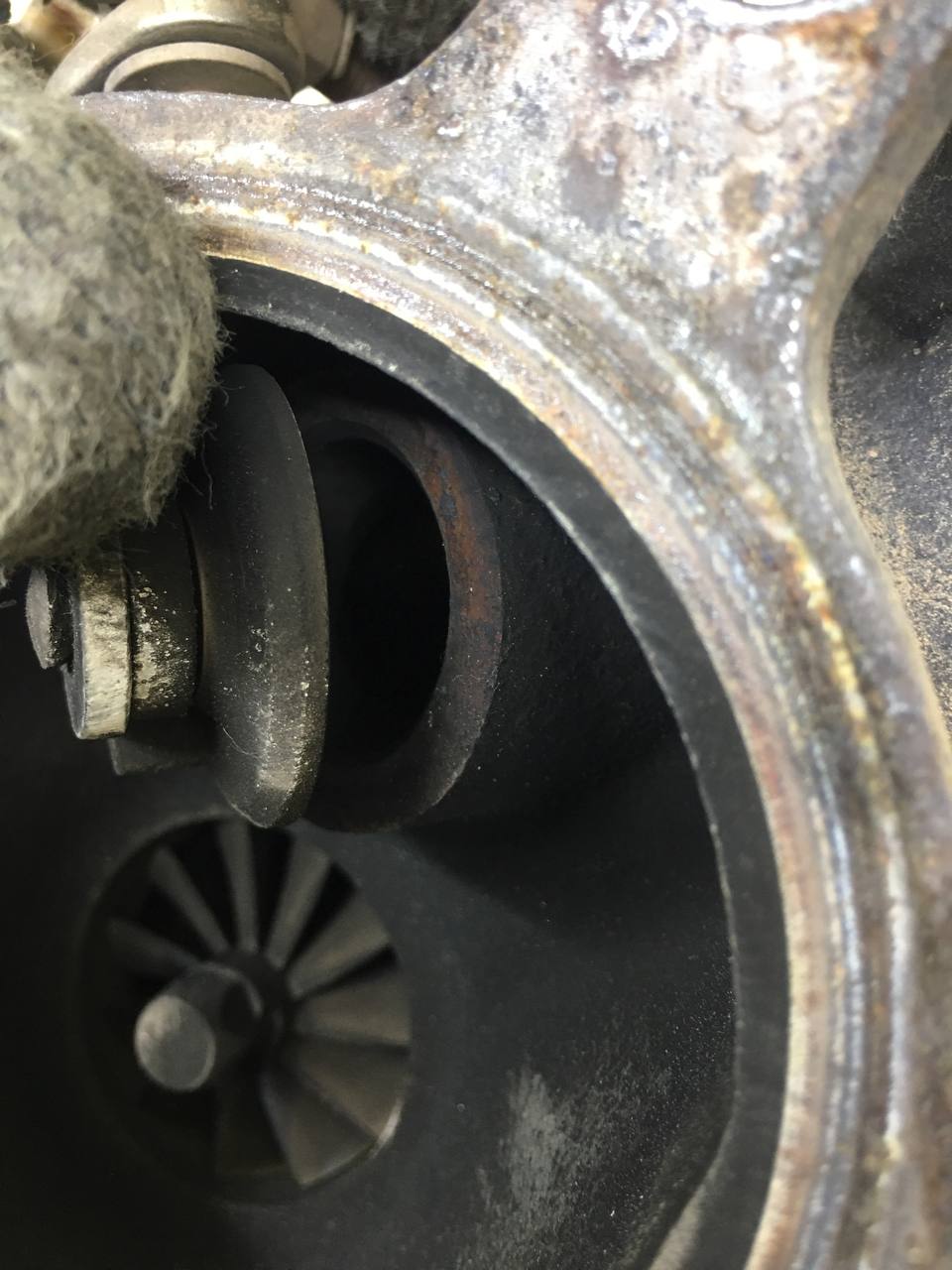 Турбокомпрессор (турбина) Volkswagen Passat B7 2011-2015