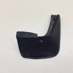 Брызговик задний правый Toyota Corolla E120 2001-2007