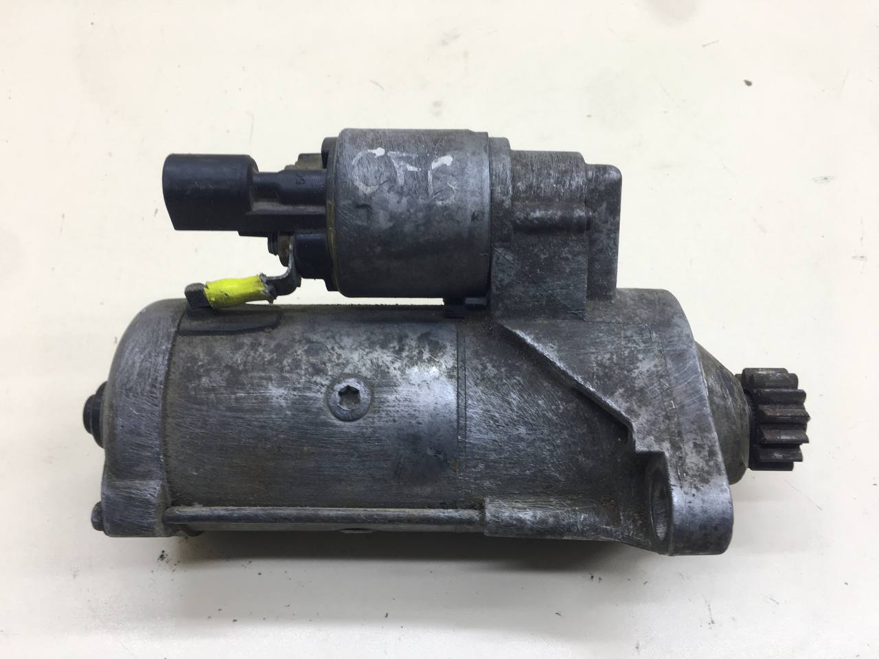 Стартер Volkswagen Passat B7 2011-2015