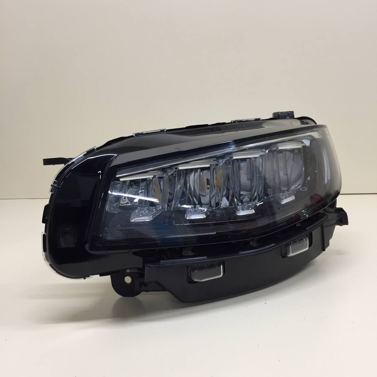 Фара правая Geely Atlas Pro (NL-3) 2019-2025