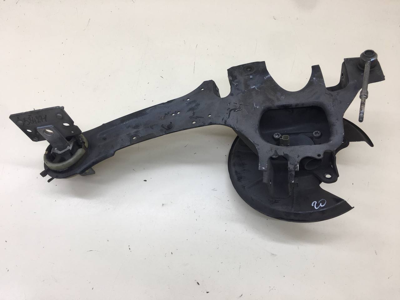 Рычаг задний продольный левый Volvo XC60 2008-2017