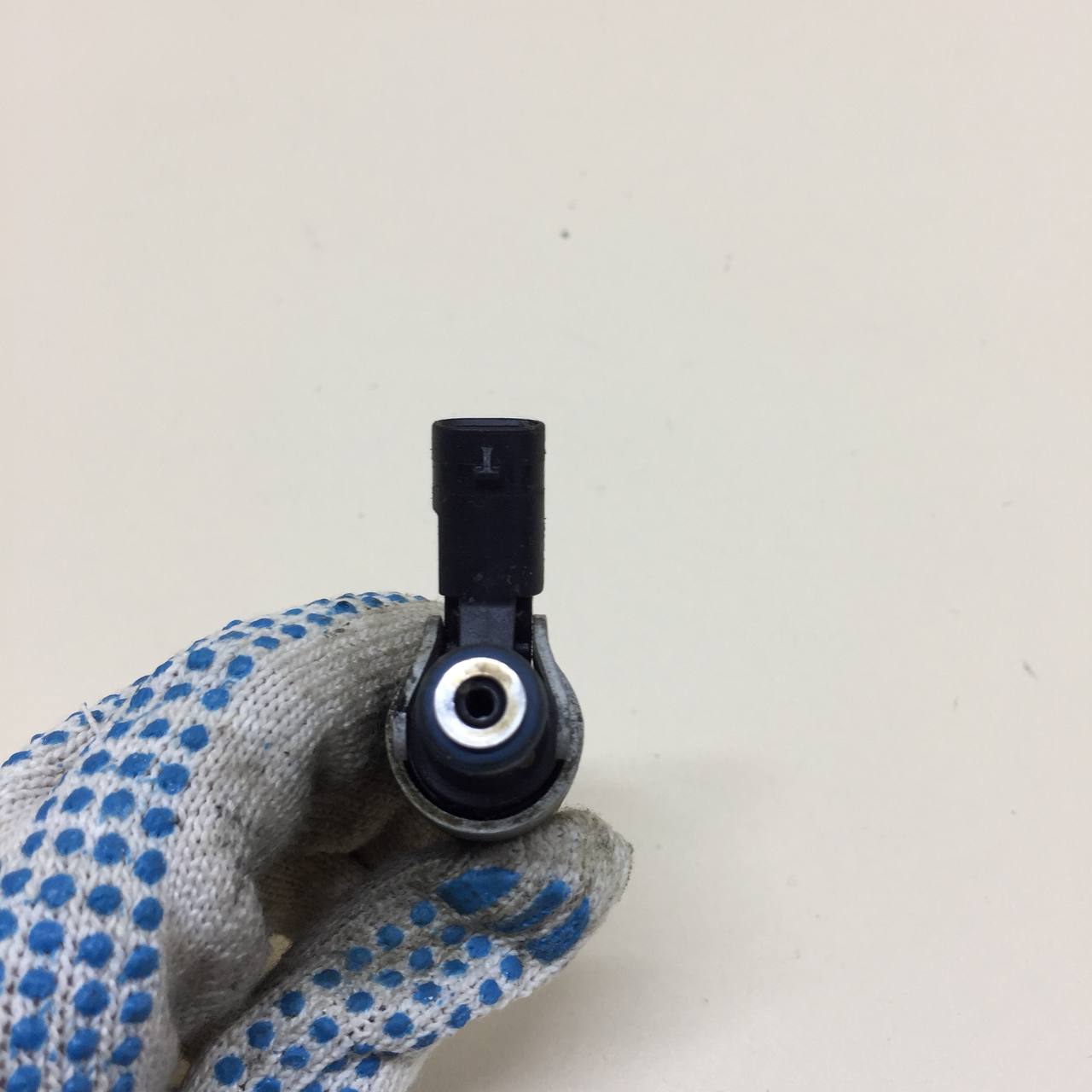 Форсунка инжекторная электрическая Audi Q5 (8R) 2008-2017