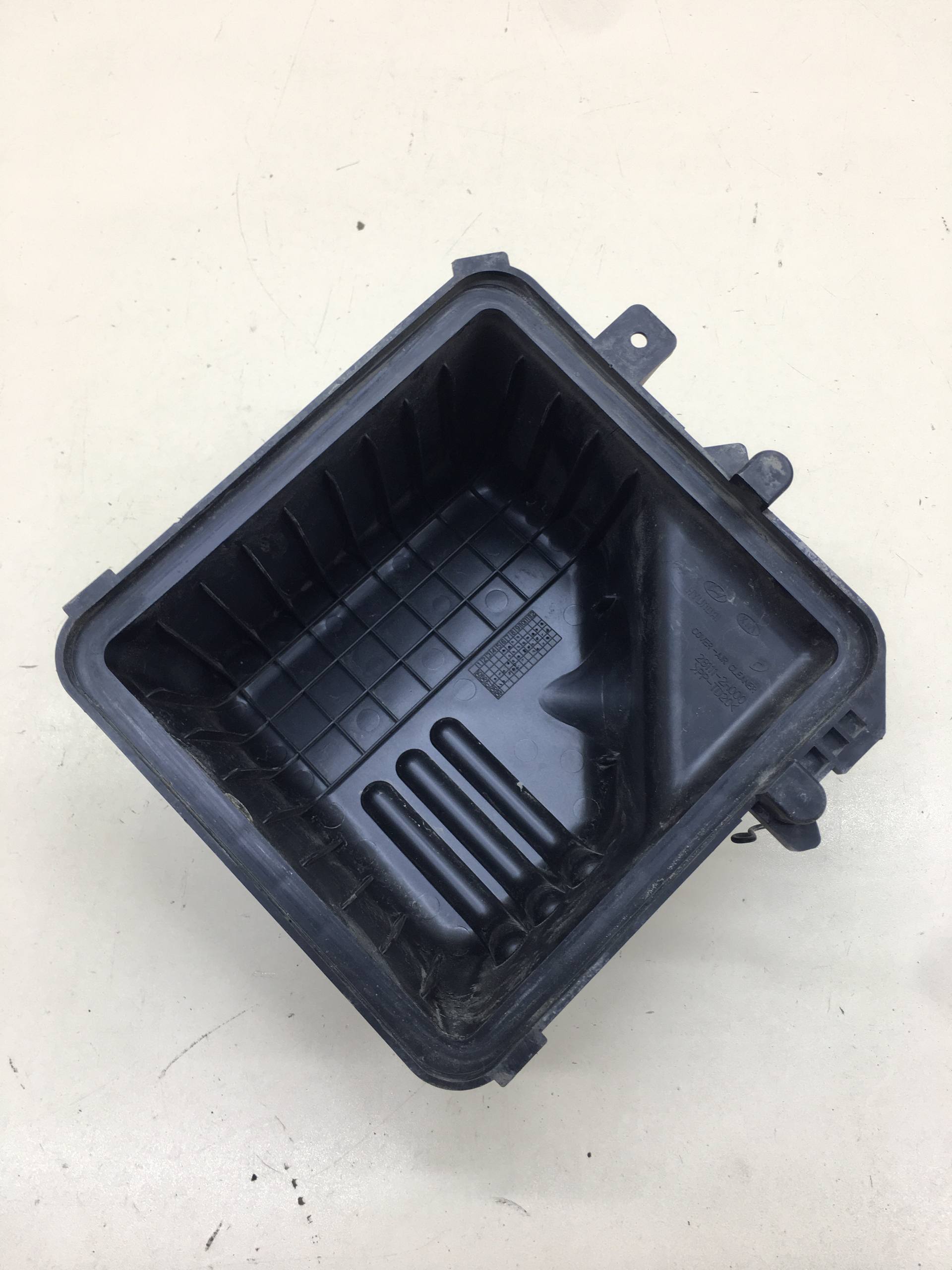 Корпус воздушного фильтра Kia Ceed (ED) 2007-2012