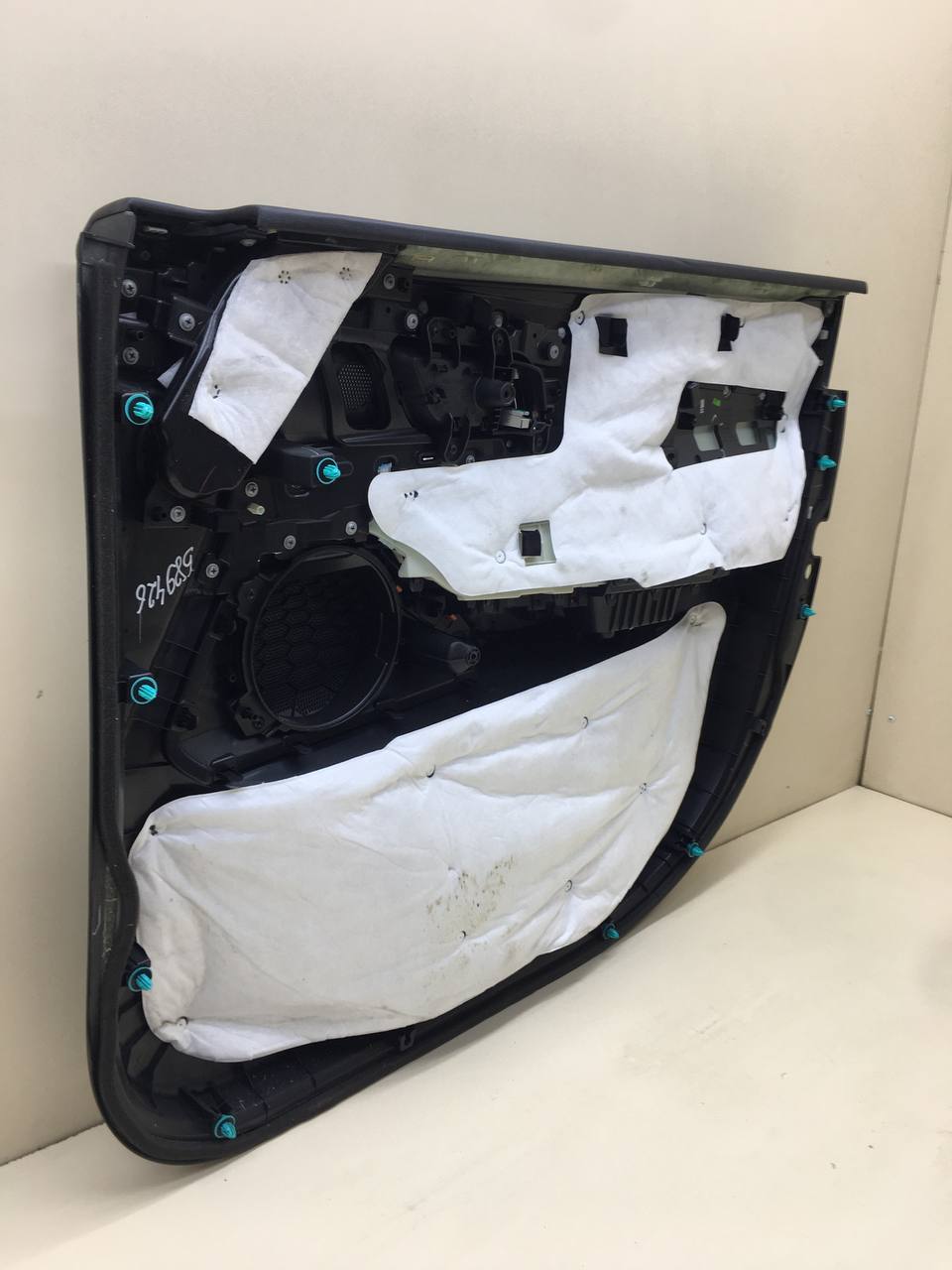 Обшивка двери передней левой Changan UNI-K 2020>