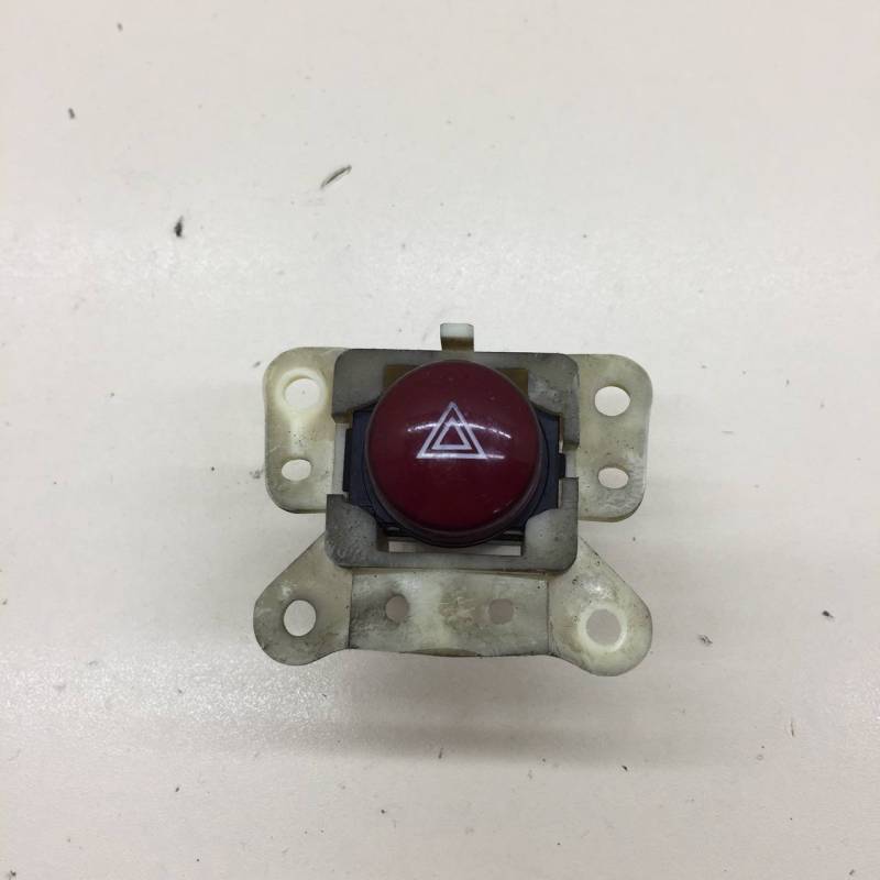 Кнопка аварийной сигнализации Mitsubishi L200 (KB) 2006-2016