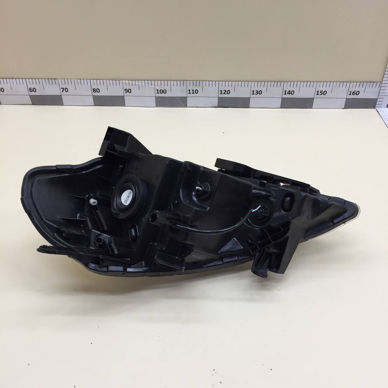 Фара правая Nissan Tiida (C11) 2007-2014