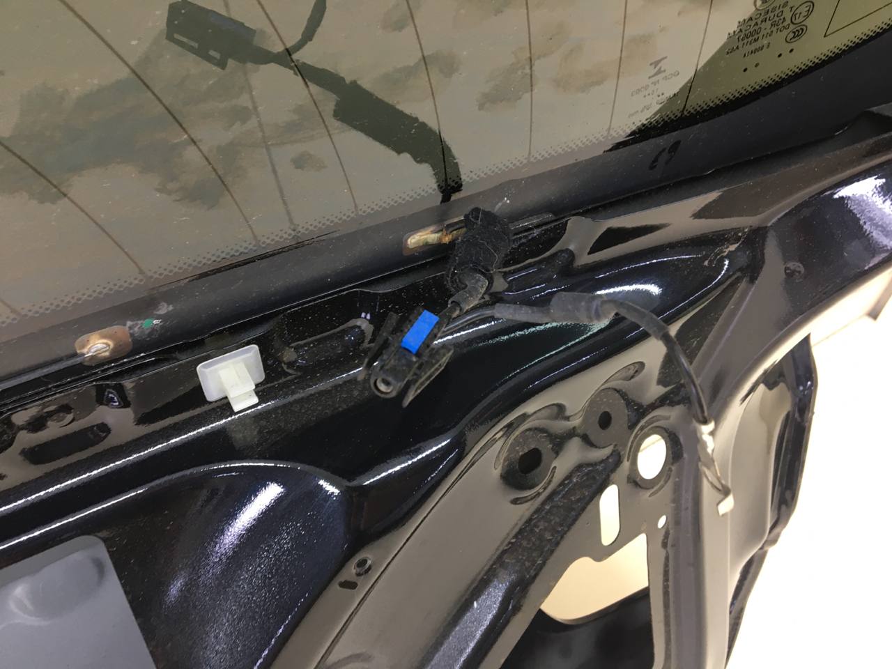 Дверь багажника со стеклом BMW 1-series F20/F21 2011>