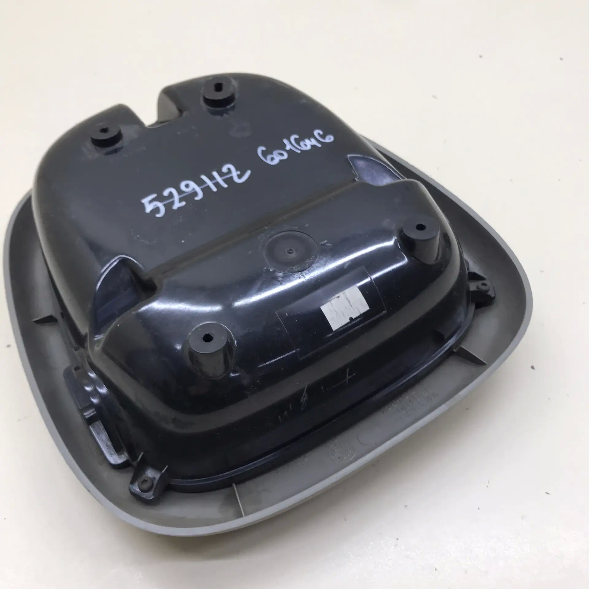 Бардачок Chevrolet TrailBlazer (GMT360) 2001-2010