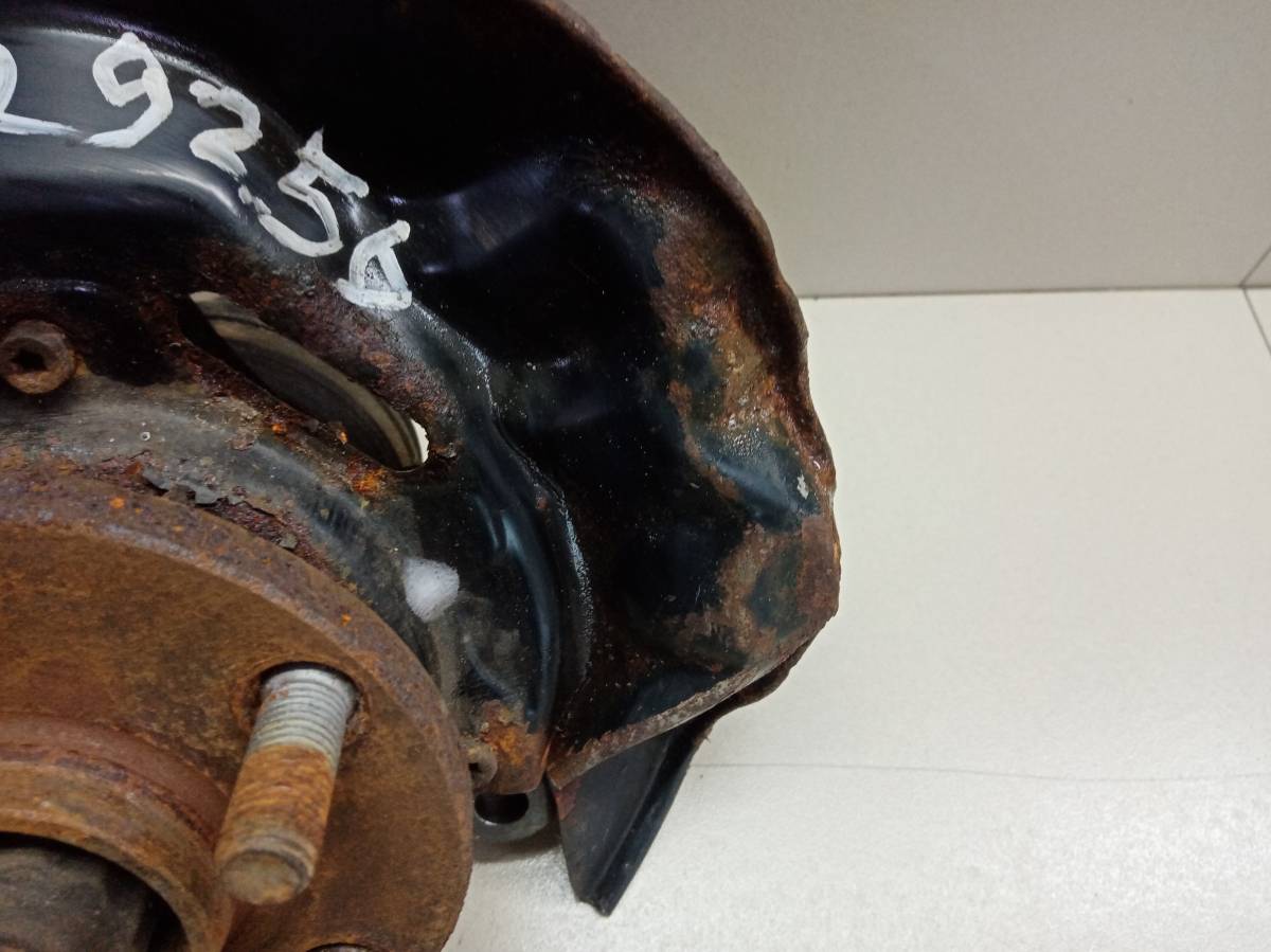 Кулак поворотный передний левый Toyota Allion (T240) 2001-2007