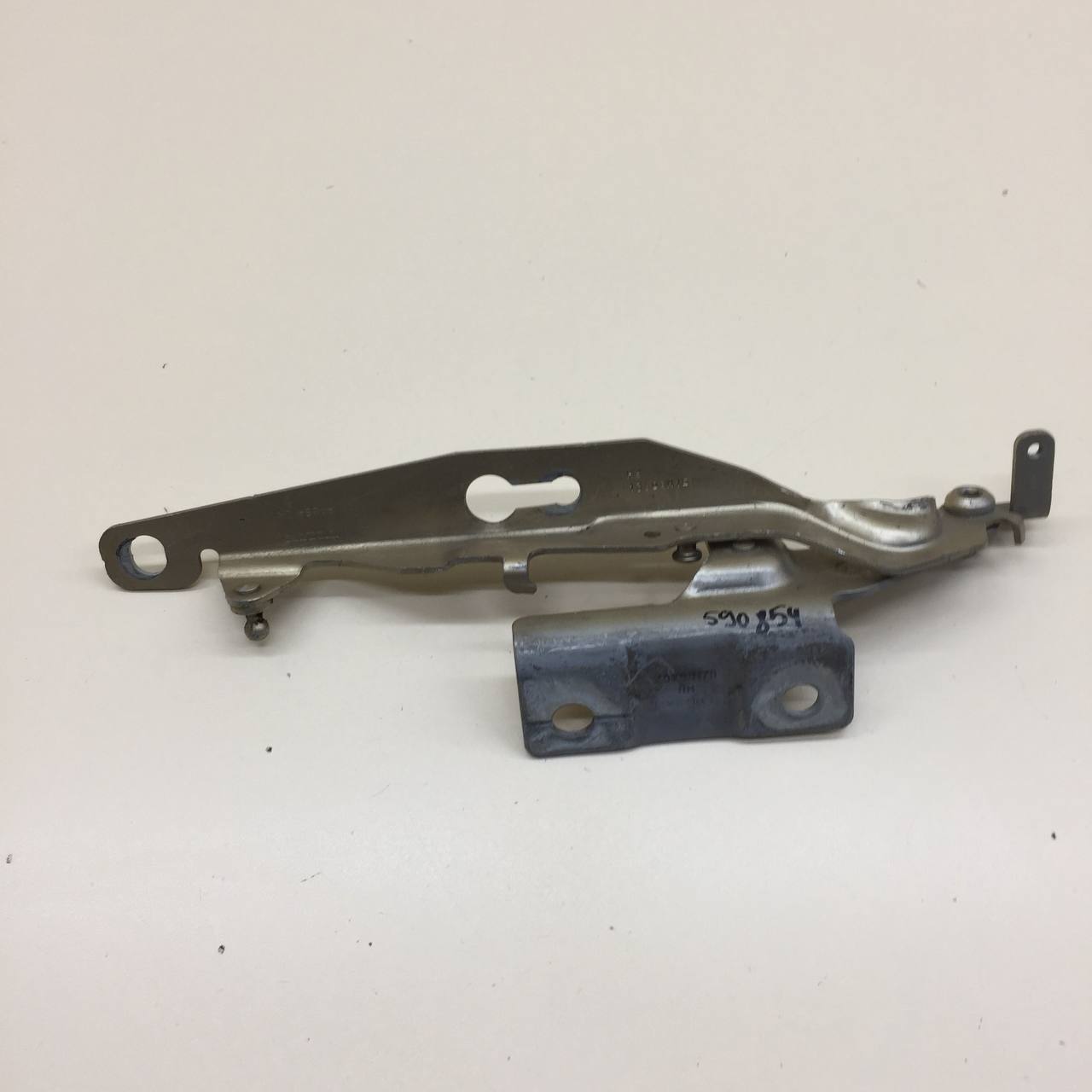 Петля капота правая Volvo V60 2010-2013