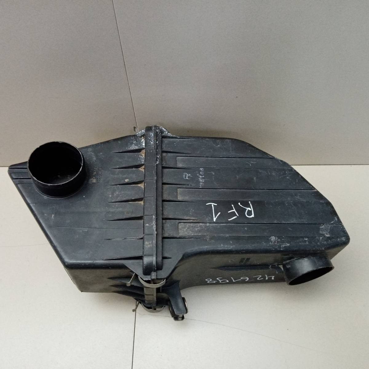 Корпус воздушного фильтра Honda Stepwgn (RF1) 1996-2001