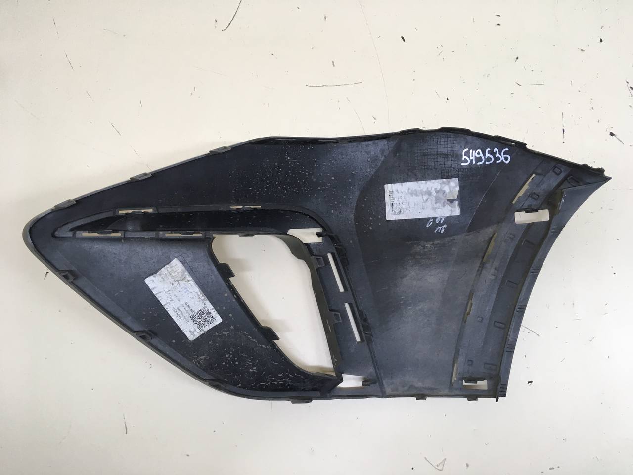 Накладка переднего бампера правая Volkswagen Taos 2020>