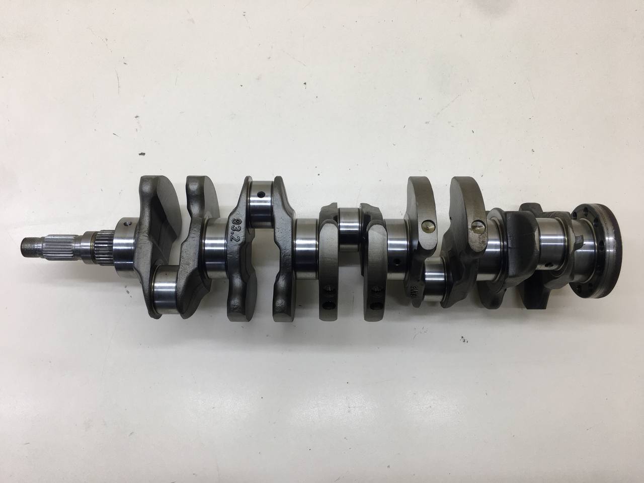 Коленвал Volvo XC90 2002-2015