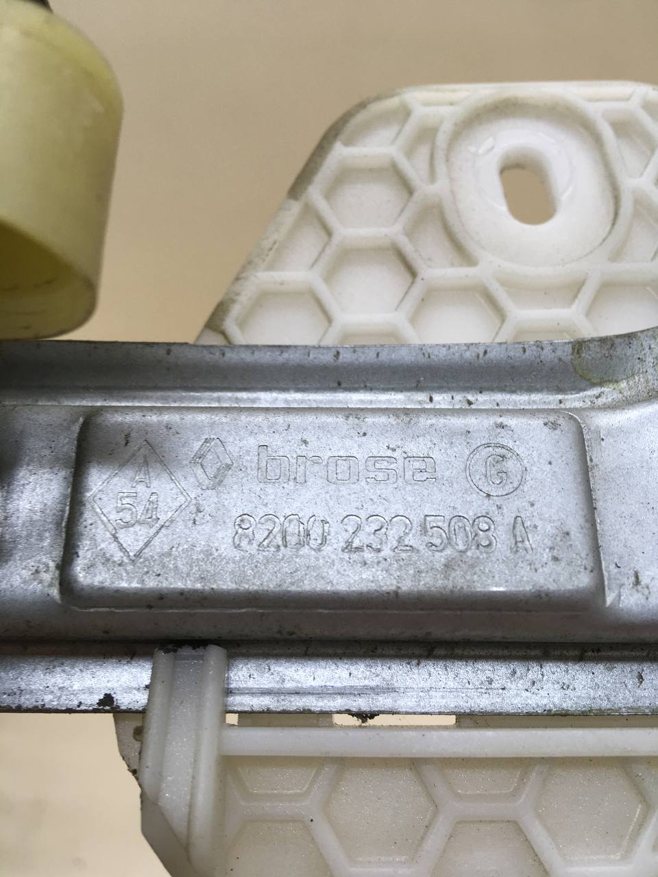 Стеклоподъемник электр. задний левый Renault Symbol (2) 2008-2012