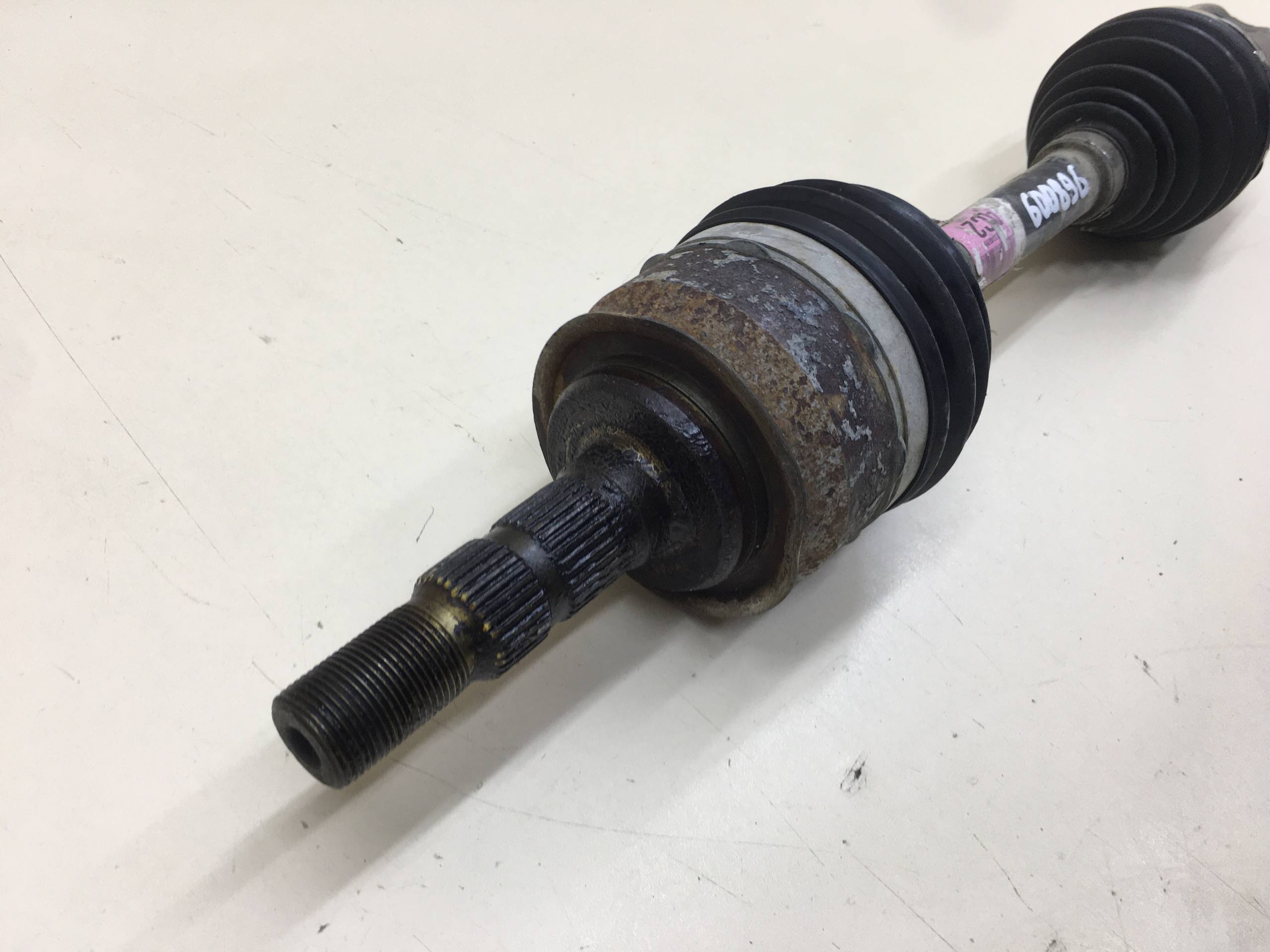 Полуось передняя левая Chevrolet Cruze (J300) 2009-2016