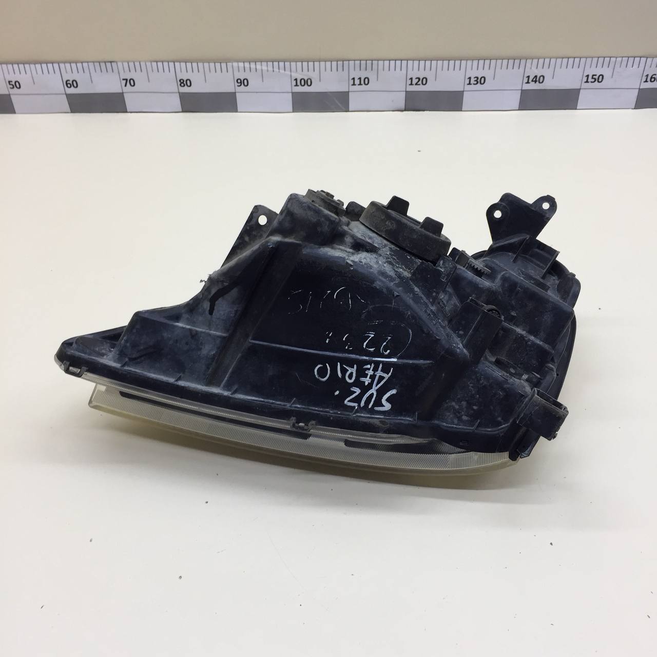 Фара правая Suzuki Liana 2001-2007