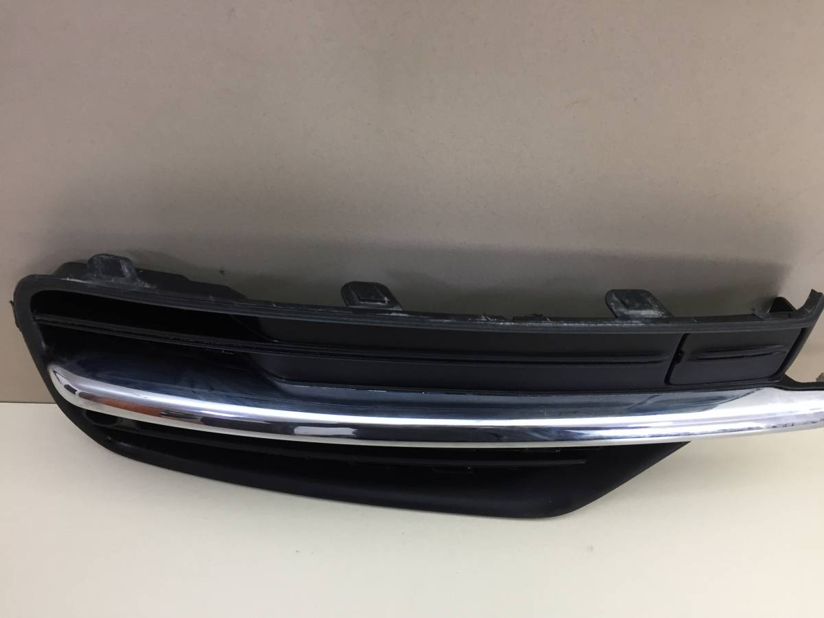 Решетка в бампер правая Volvo XC90 2015>