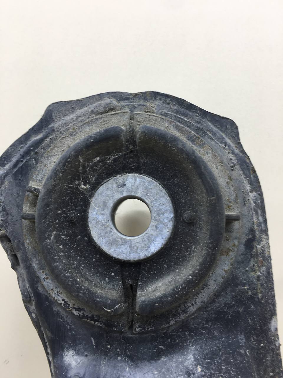 Балка подмоторная Lexus RX 300 (XU10) 1997-2003