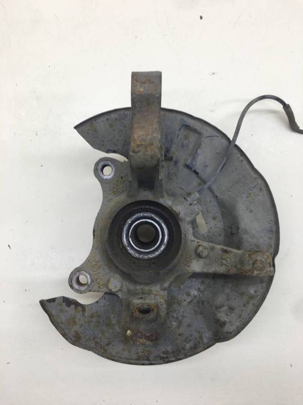 Кулак поворотный передний правый Geely Emgrand EC7 2008>