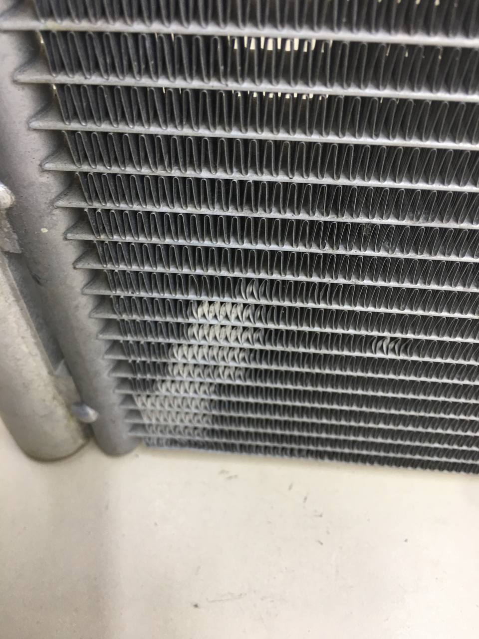 Радиатор кондиционера (конденсер) Changan UNI-T 2023>