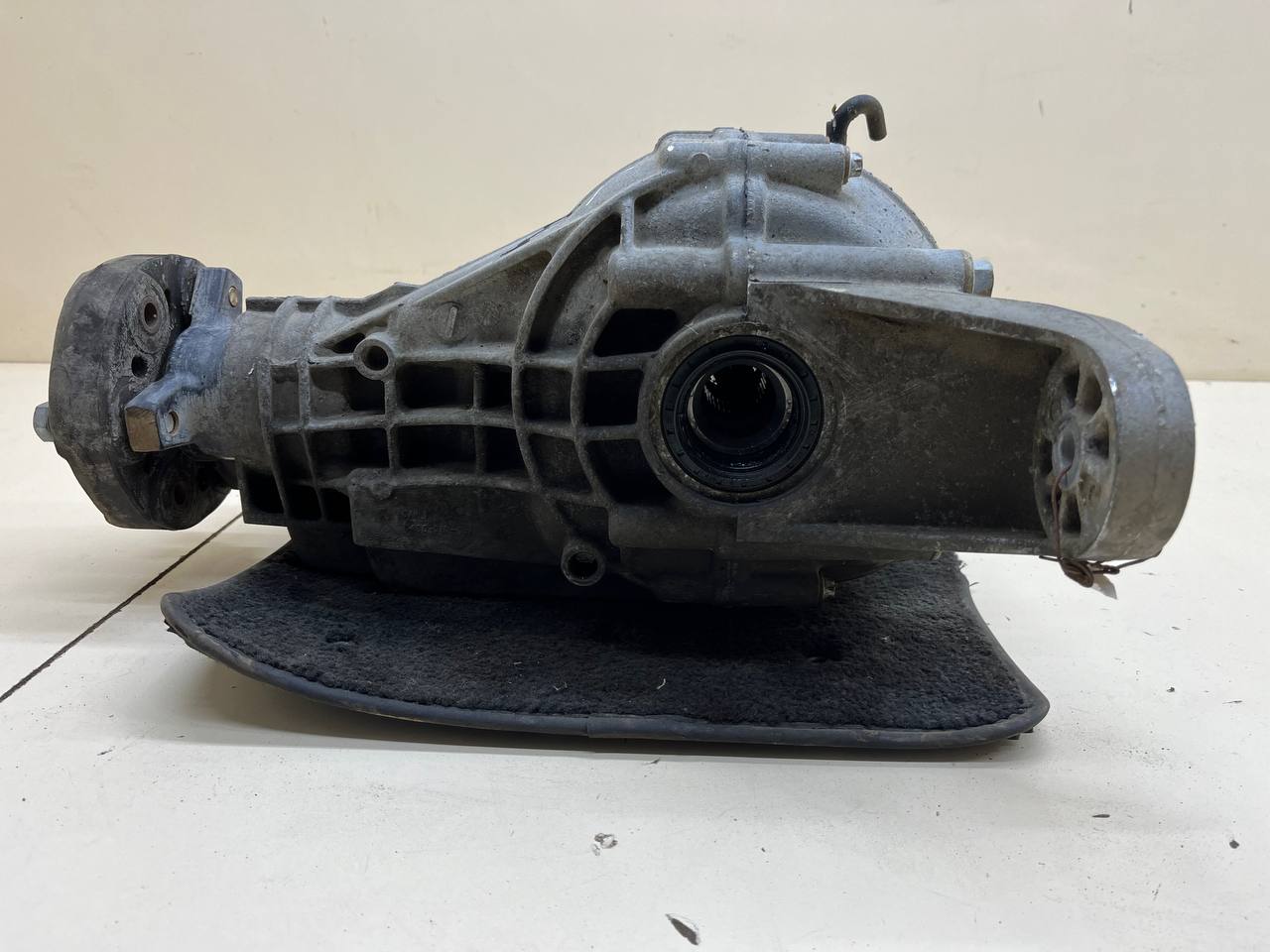 Редуктор заднего моста Mercedes-Benz R-Class (W251) 2005>