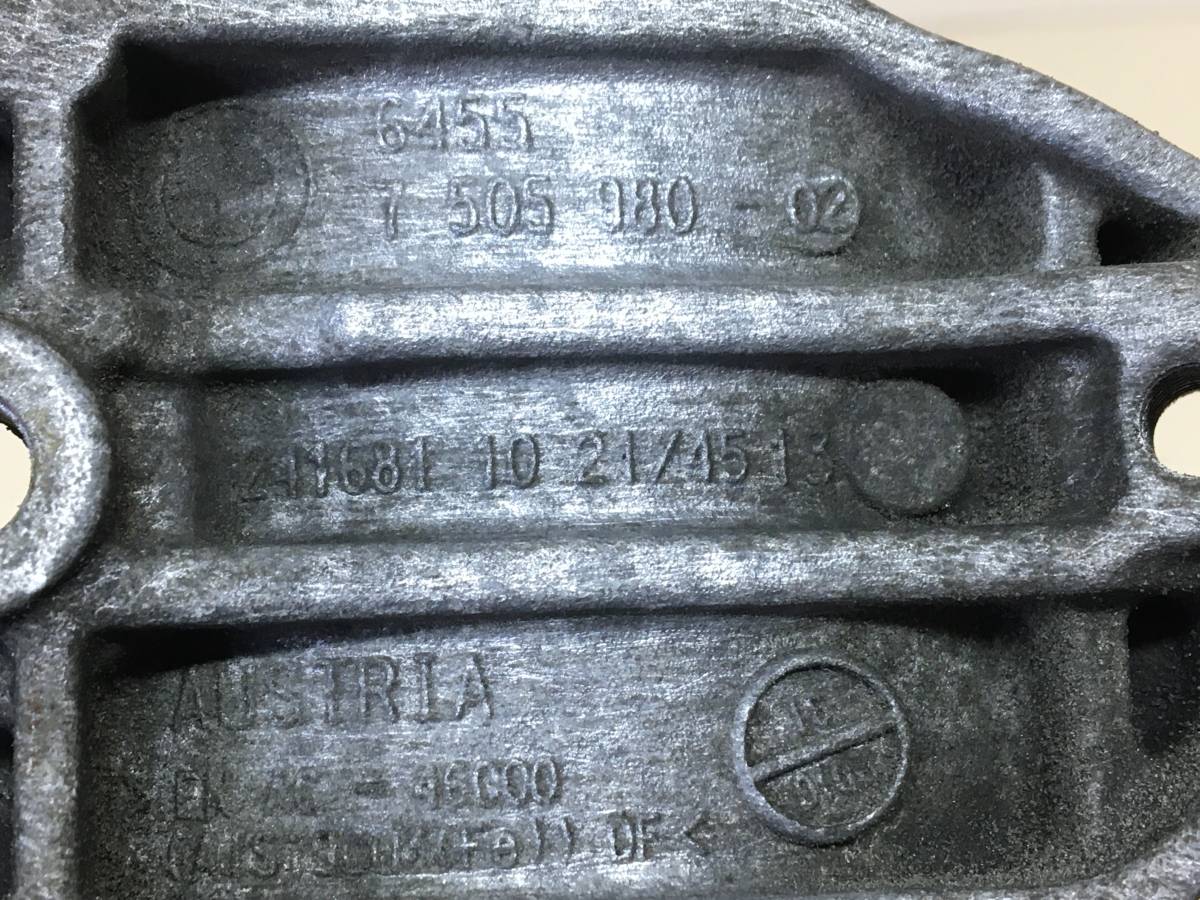 Кронштейн кондиционера BMW 1-series E87/E81 2004-2011