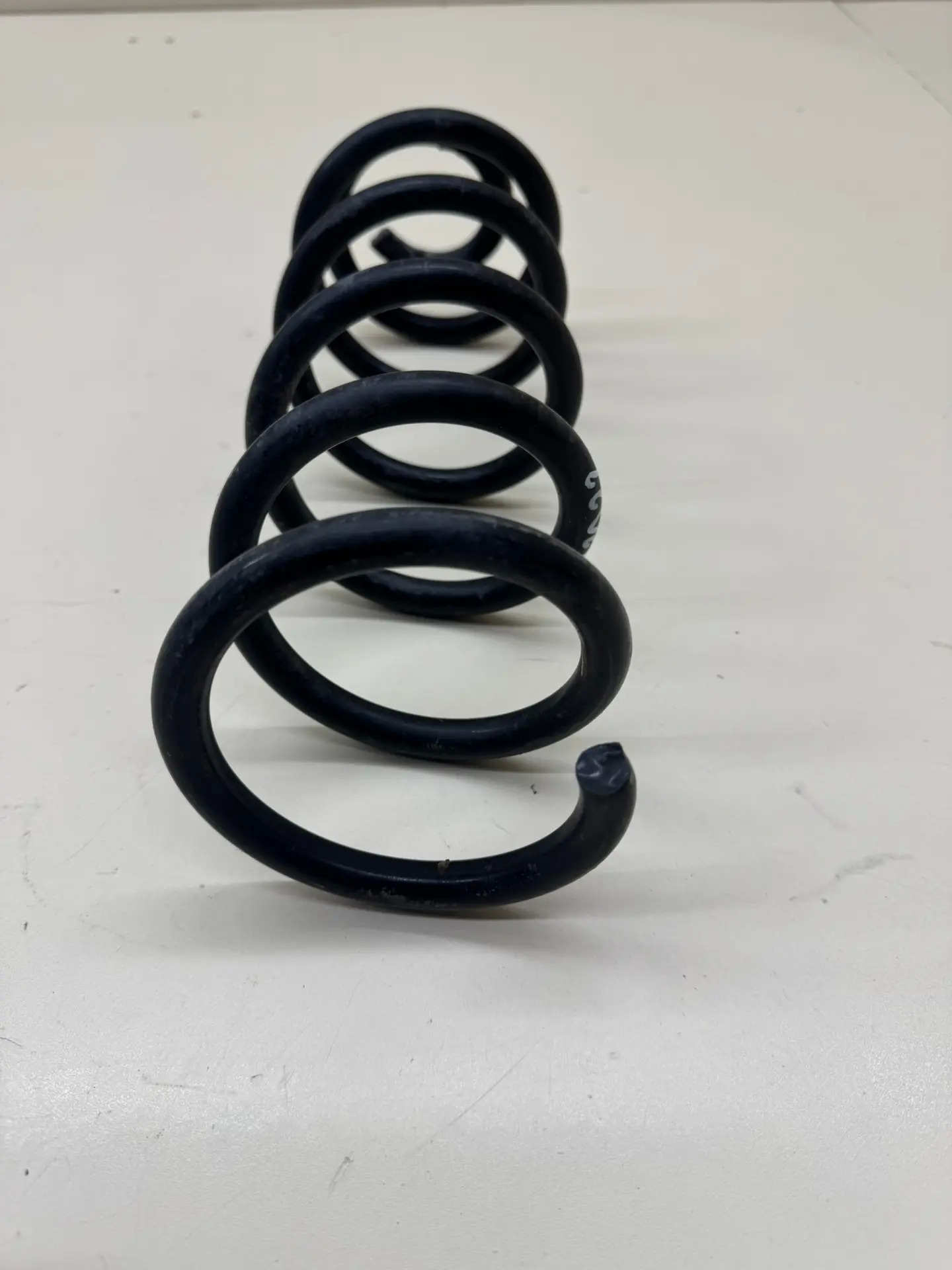 Пружина задняя Renault Logan (2) 2014>