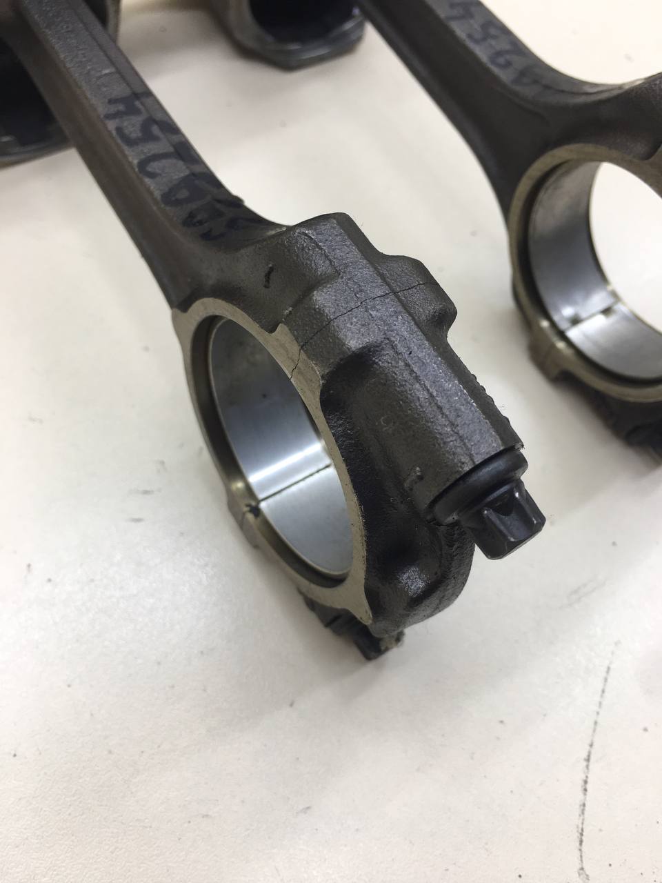 Поршень с шатуном Chevrolet Aveo T300 2011>