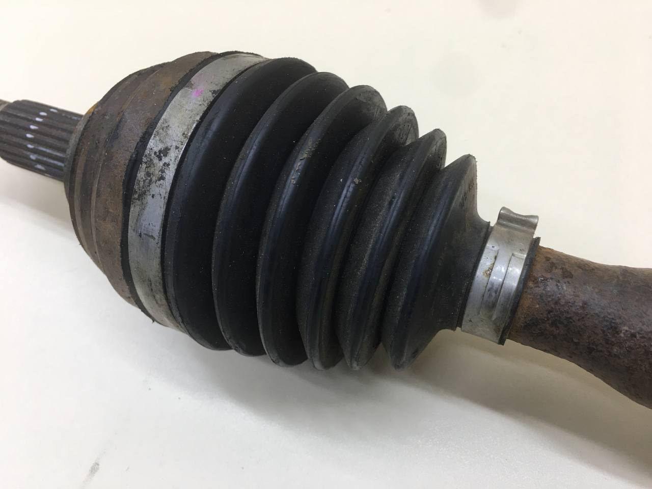 Полуось передняя левая Renault Clio (3) 2005-2012