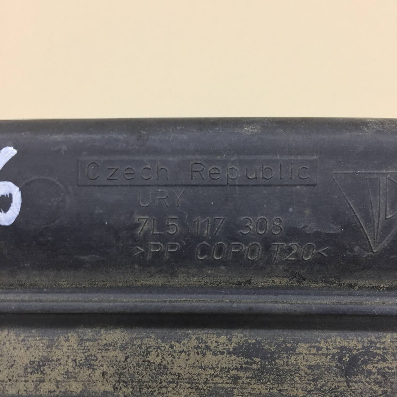 Решетка в бампер правая Porsche Cayenne 2003-2010