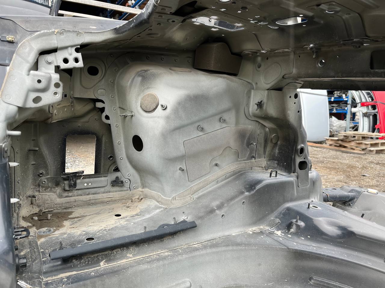 Крыло заднее левое Jaguar XE (760) 2014-2021