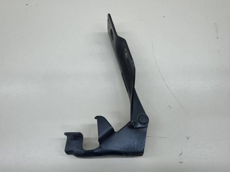 Петля капота правая Nissan Almera Classic (B10) 2006-2013