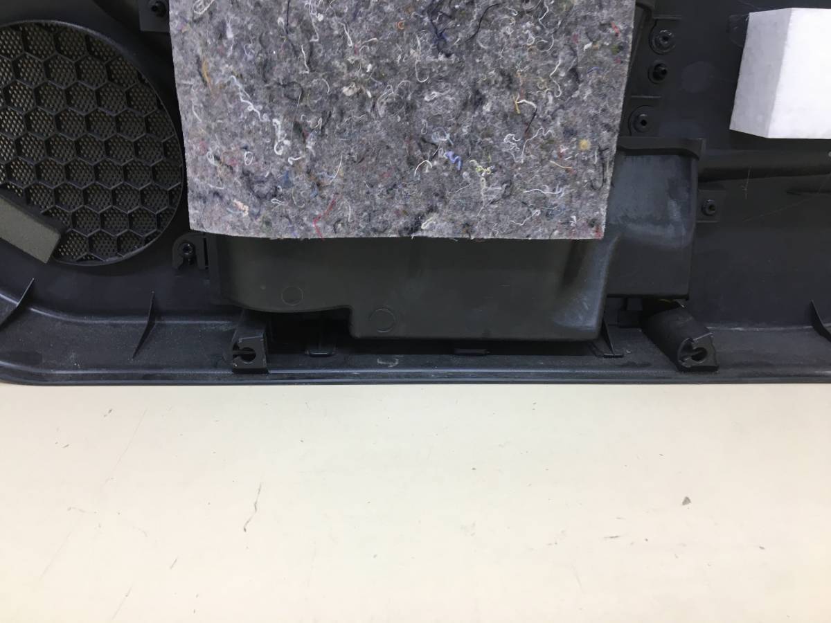 Обшивка двери передней левой Subaru XV (G33,G43) 2011-2017