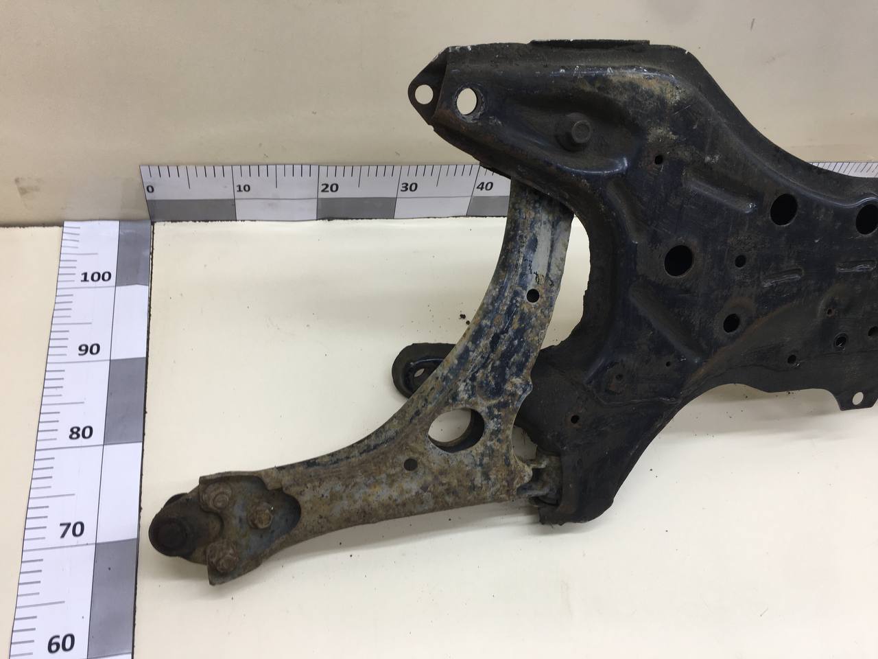 Балка подмоторная Lifan Solano 1 2008-2016