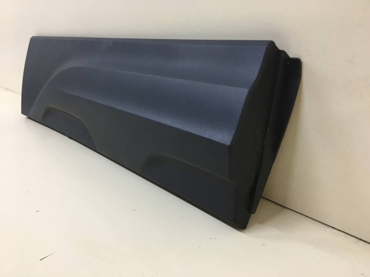 Накладка двери задней правой Volkswagen Taos 2020>