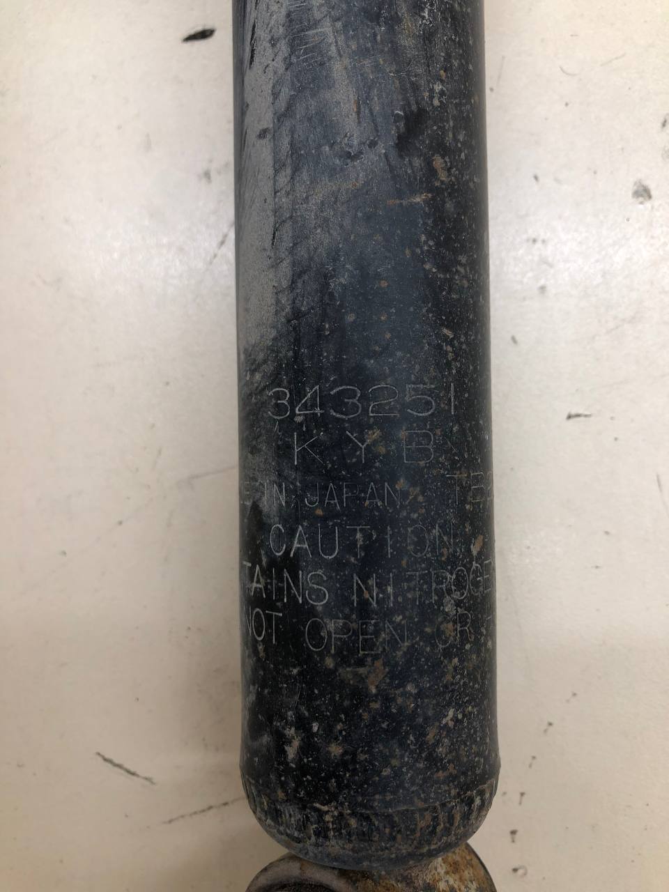 Амортизатор задний Mitsubishi L200 (KB) 2006-2016