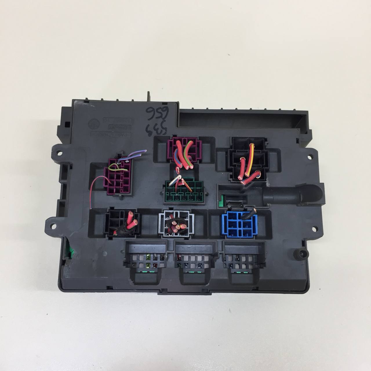 Блок предохранителей BMW 1-series E87/E81 2004-2011