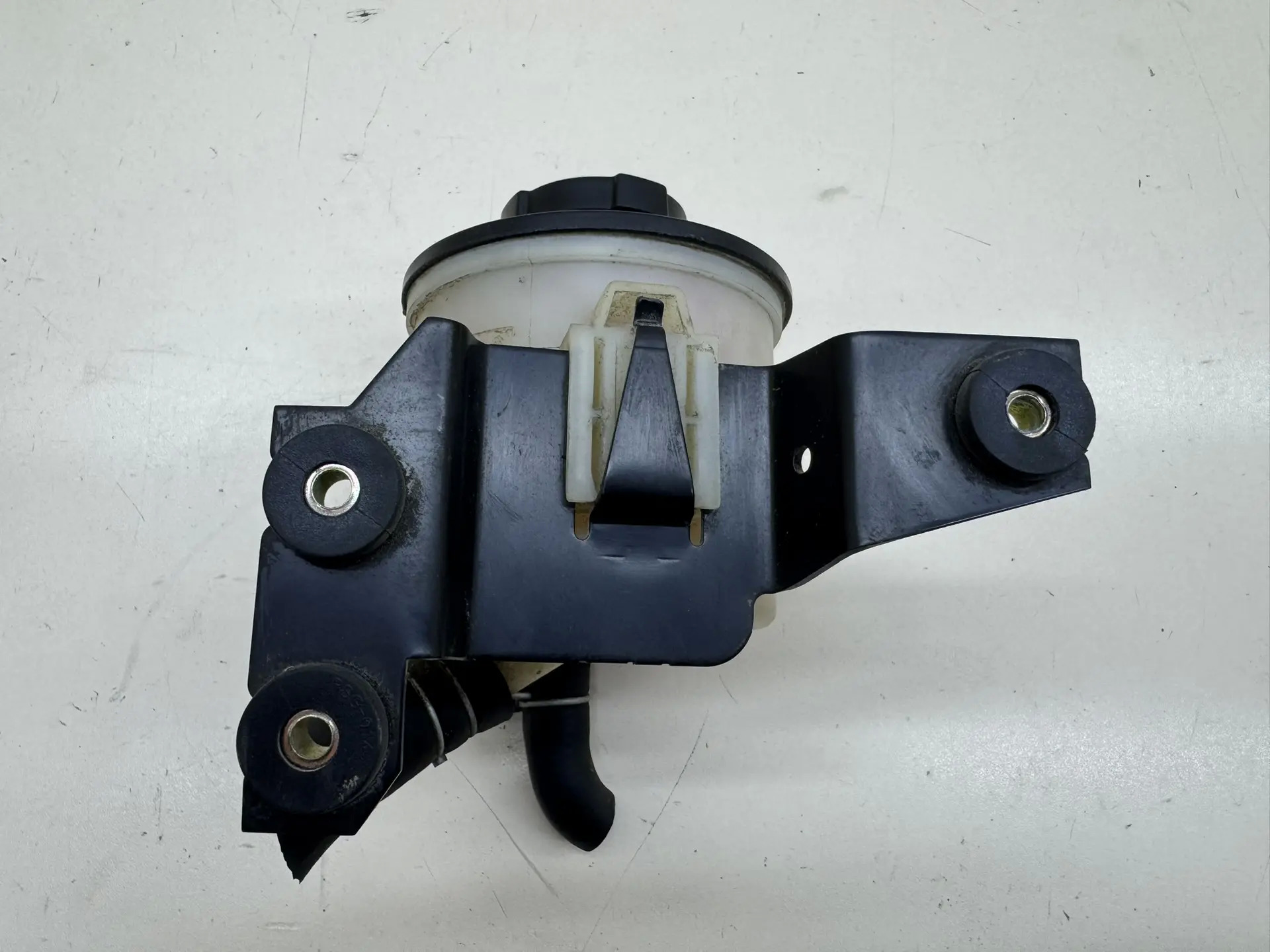 Бачок гидроусилителя Nissan Almera Classic (B10) 2006-2013