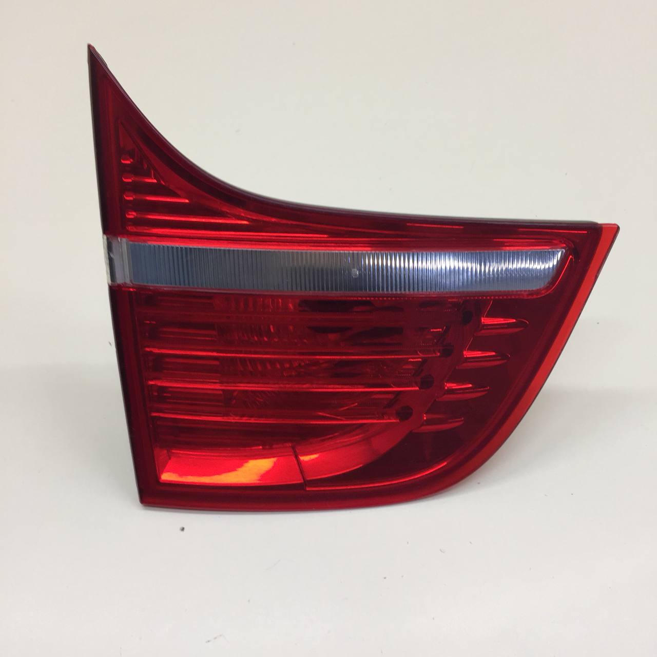 Фонарь задний внутренний левый BMW X6 E71 2008-2014