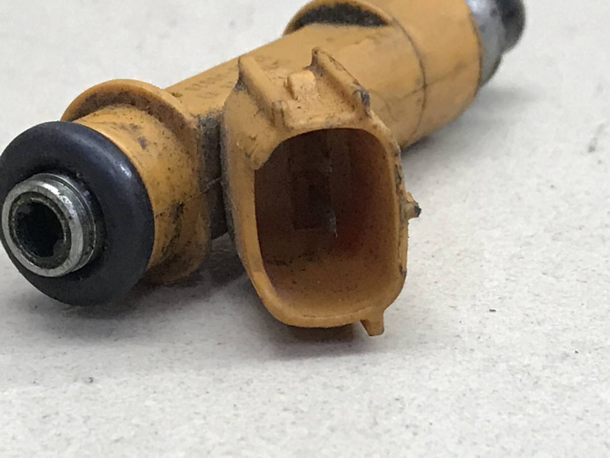 Форсунка инжекторная электрическая Toyota Vitz P90 2005-2011