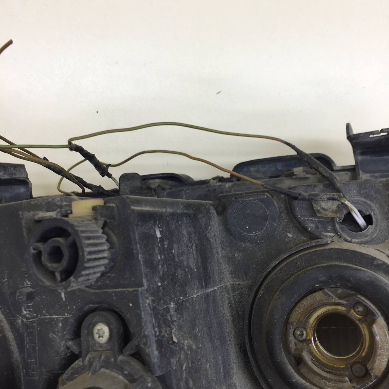 Фара левая BMW X5 E53 2000-2007