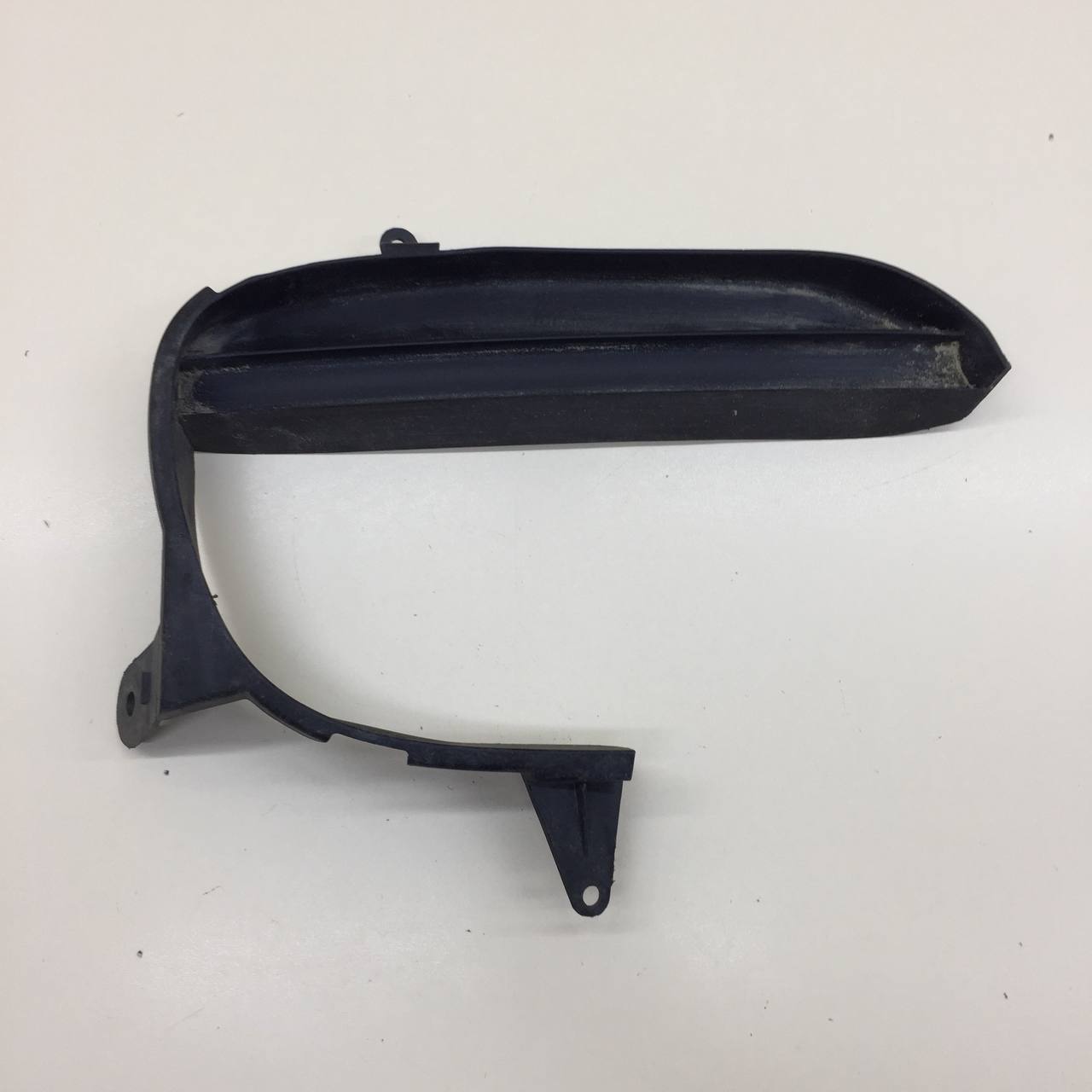 Решетка в бампер правая Porsche Cayenne 2003-2010