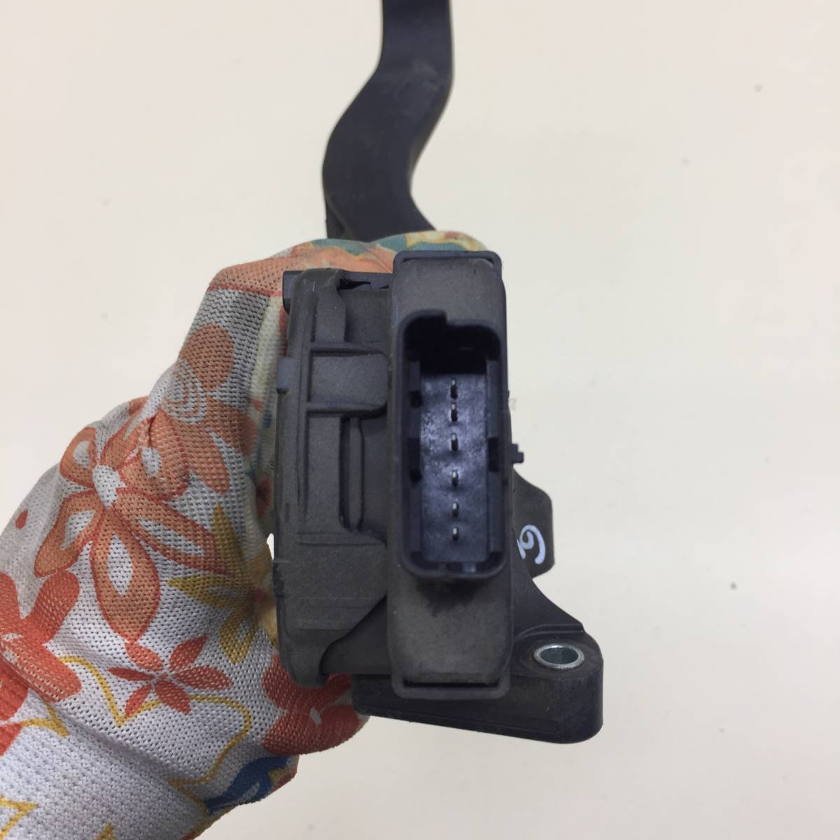 Педаль газа Peugeot 208 2012>