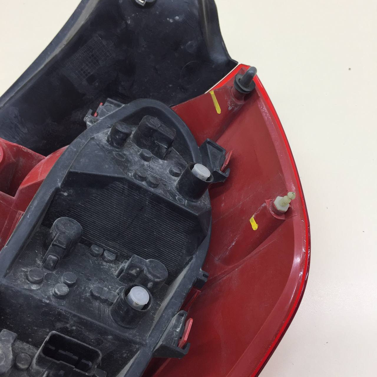 Фонарь задний левый Renault Clio (3) 2005-2012